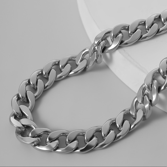 Stainless Steel Cuban Link Fashion Choker - Picture 4 of 5